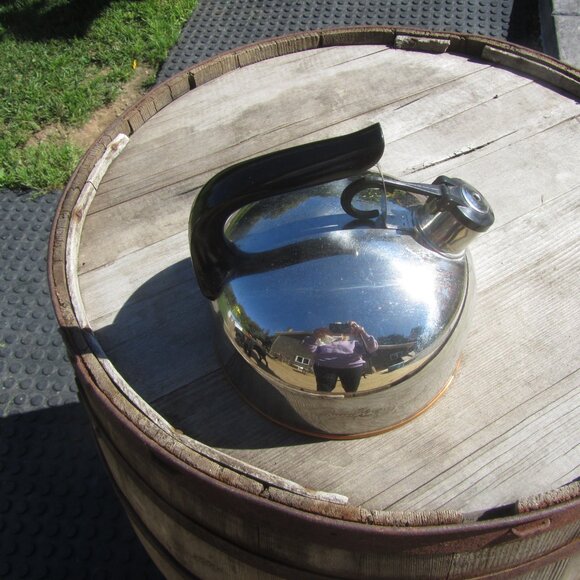 vTG 2 QUART WHISTLING TEA KETTLE PAUL REVERE COPPER BOTTOM REVERE WARE - Picture 2 of 5